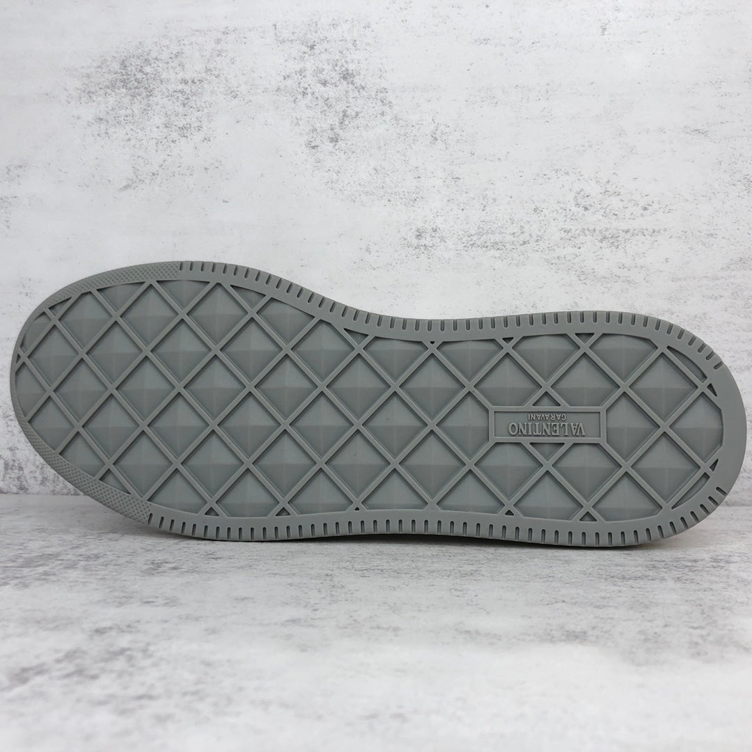 Valentino Garavani One Stud "White-Grey"