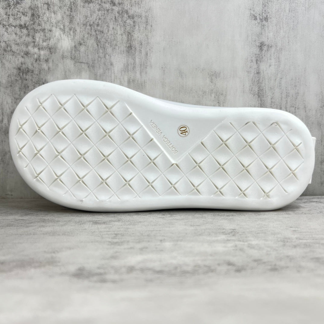Bottega Veneta Jumbo "White"