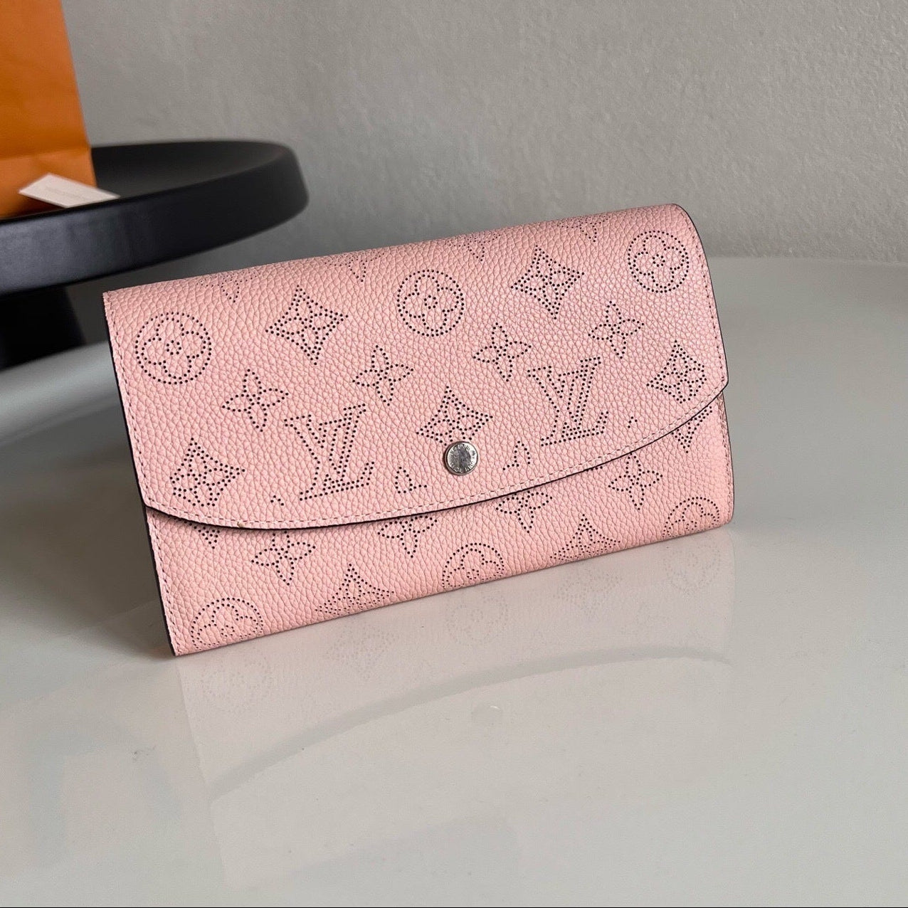 Louis Vuitton iris Wallet "Magnolia Mahina Leather"