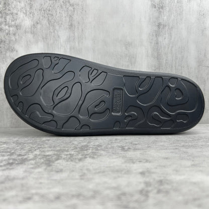 Alexander McQueen Slides "Black"
