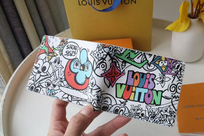 Louis Vuitton Multiple Wallet "Monogram Comics"