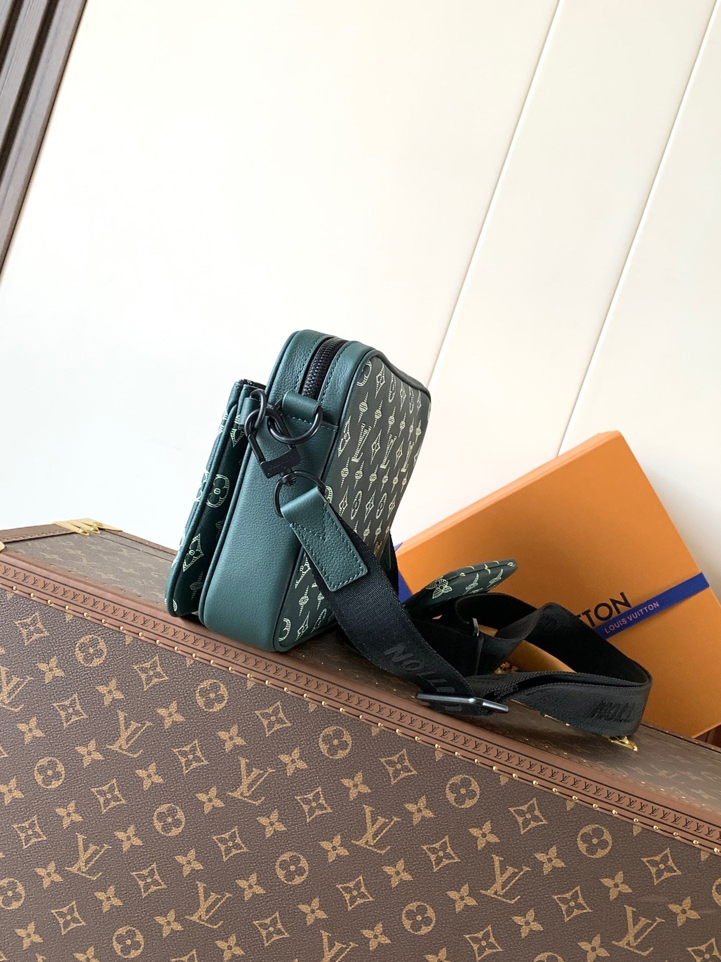 Louis Vuitton Trio Messenger