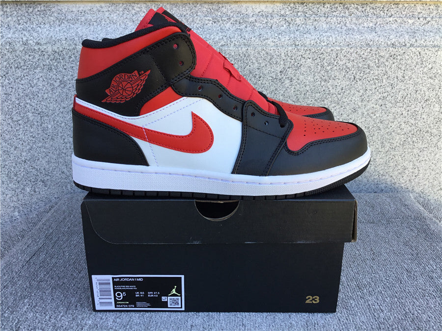 Air Jordan 1 Mid "Bred Toe"