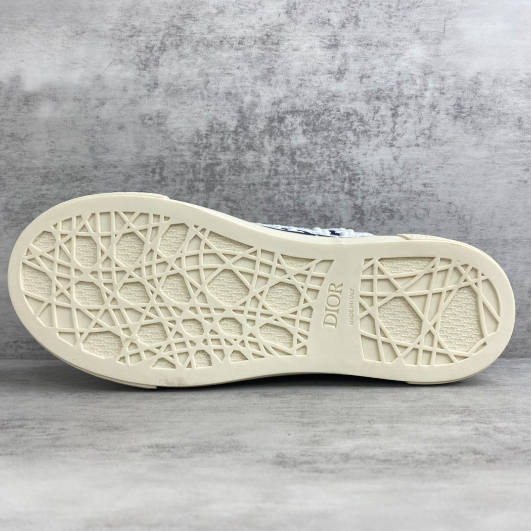 Dior B33 "Blue Oblique Embroidery"