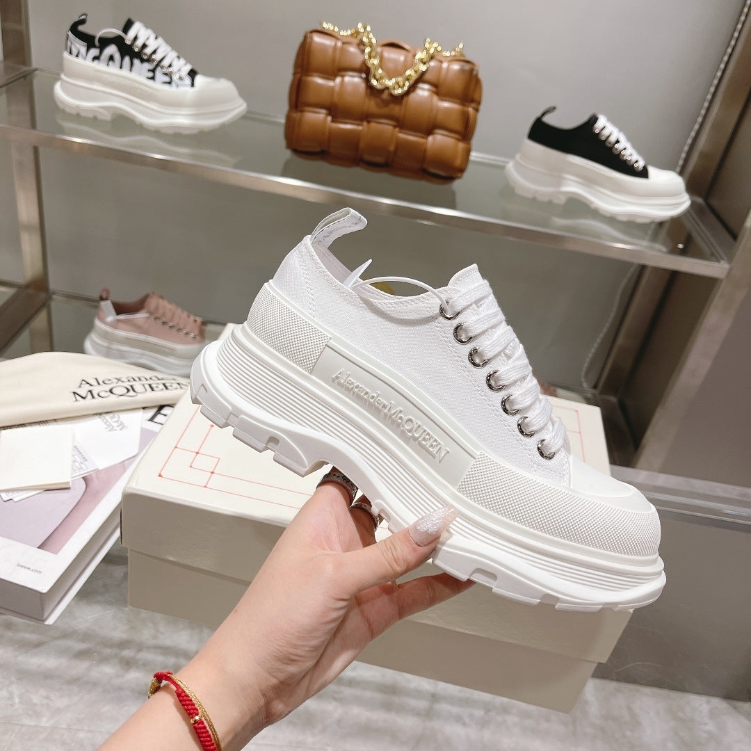 Alexander McQueen Tread Slick Low "White"