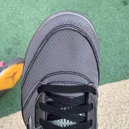 Off-White x Air Jordan 5 Retro SP "Muslin"