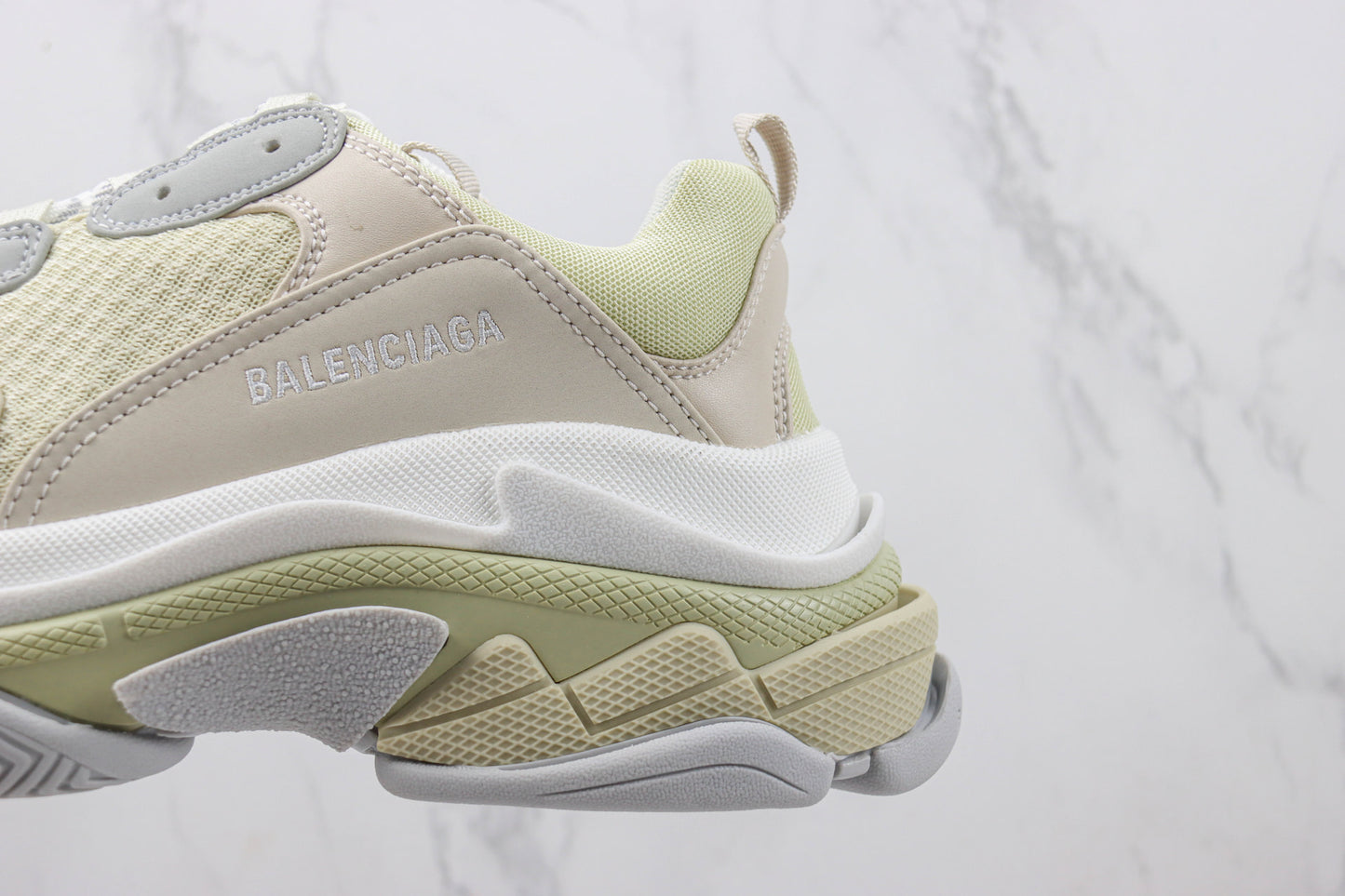 Balenciaga Triple S "Light Grey-Beige"