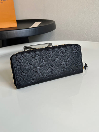 Louis Vuitton Zippy Wallet  "Monogram Empreinte Leather"