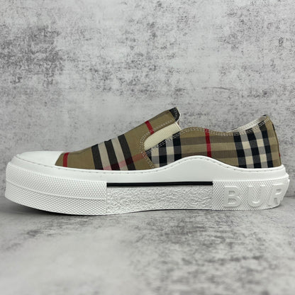 Burberry Slip-On "Birch Brown"