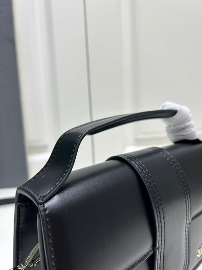 Jacquemus Le Grand Bambino
