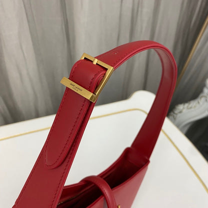 Saint Laurent le 5 à 7 in Smooth Leather