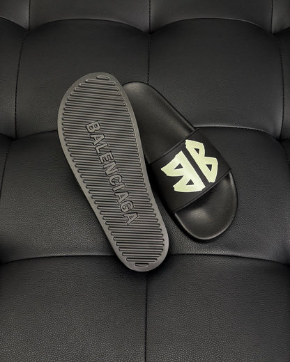 Balenciaga Pool Slide "Black"