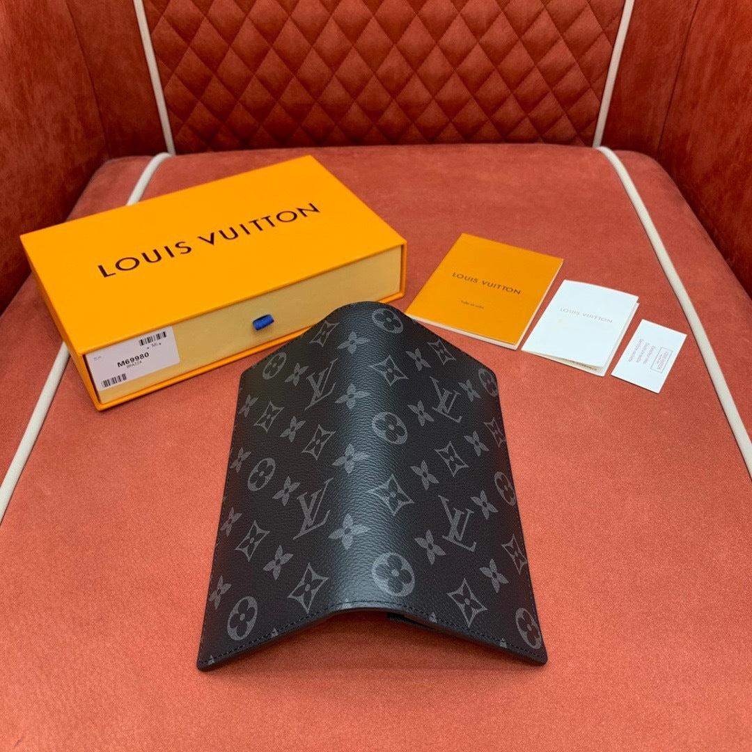 Louis Vuitton Brazza Wallet