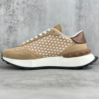 Valentino Garavani Netrunner "Camel Brown-White"
