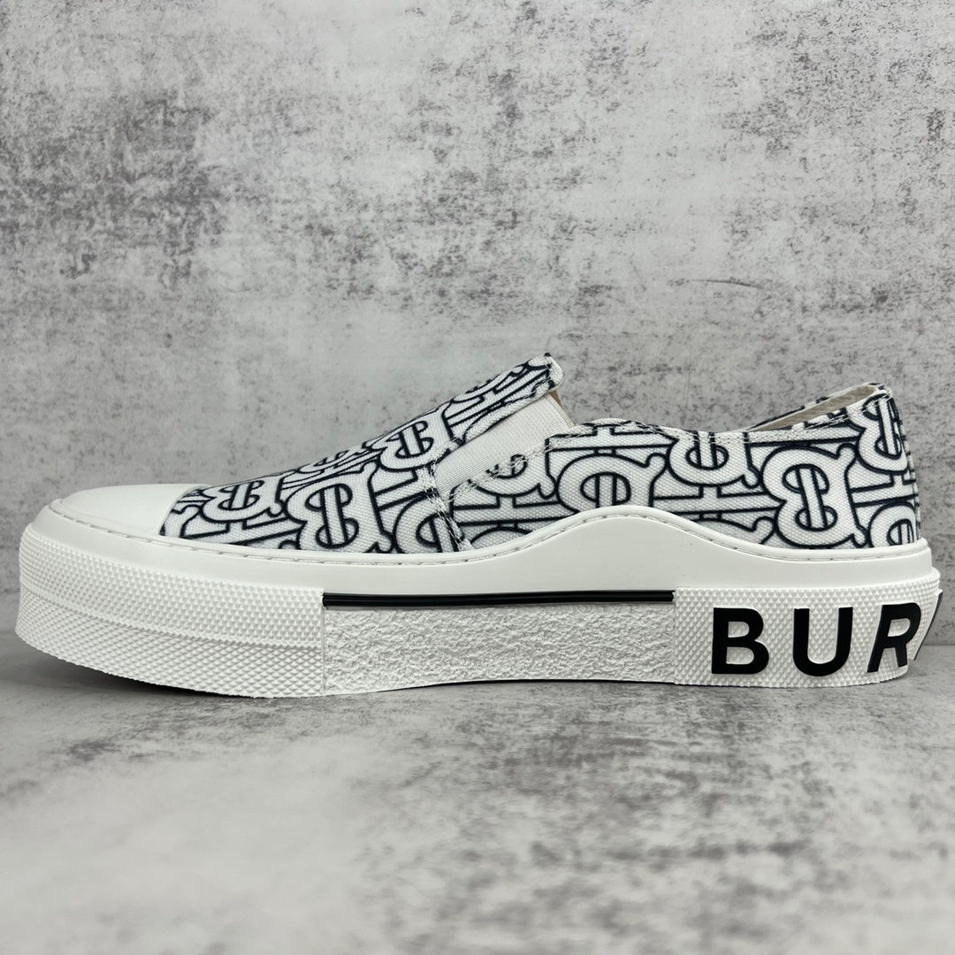 Burberry Slip-On "White-Black Monogram"