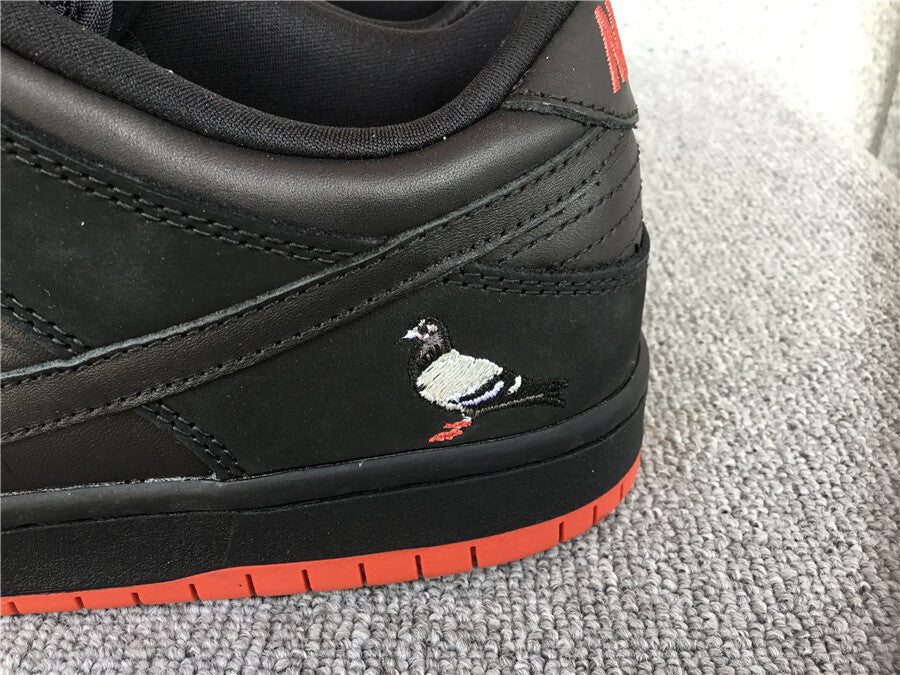 Nike SB Dunk Low TRD QS "Black Pigeon"