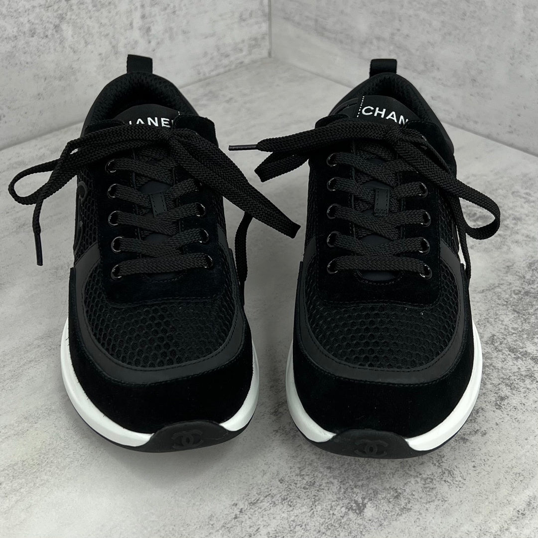 Chanel 22P Low "Black"