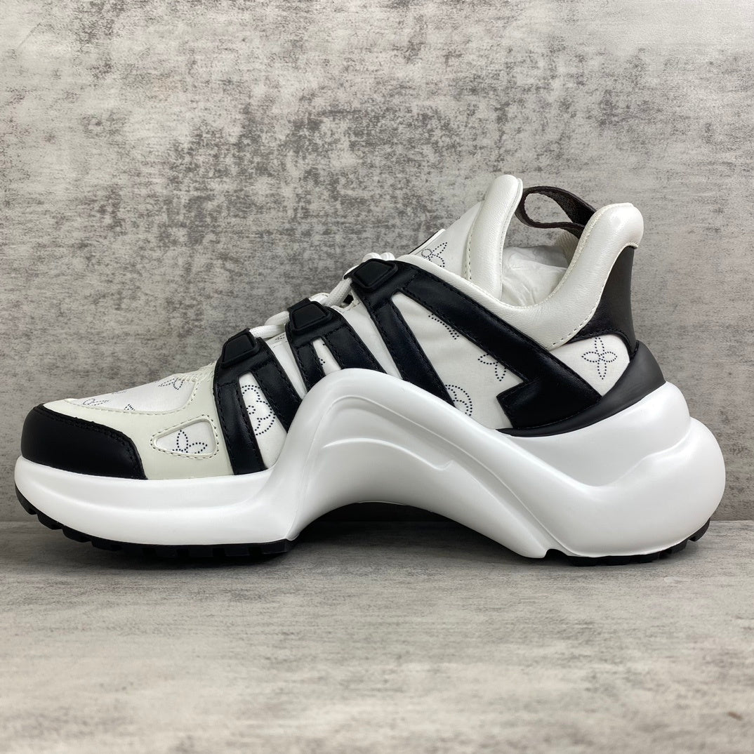 Louis Vuitton Arklight "White-Black-Hollow Monogram"