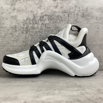 Louis Vuitton Arklight "White-Black-Hollow Monogram"
