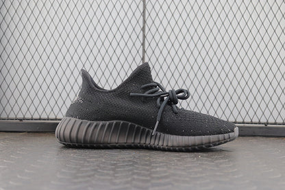 Yeezy 350 V2 "Black White"