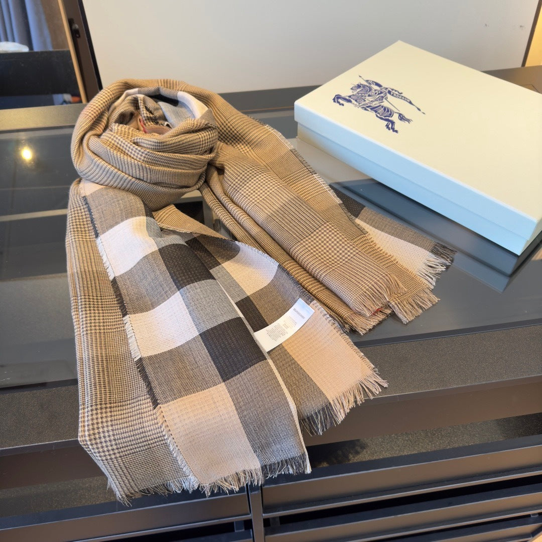Burberry Cashmere Scarf "Beige"