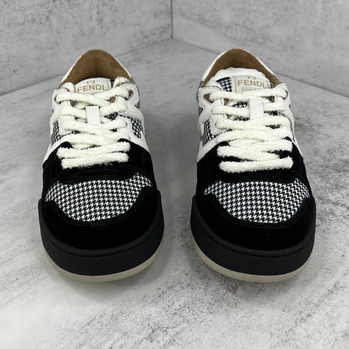 Fendi Match "Black-White"