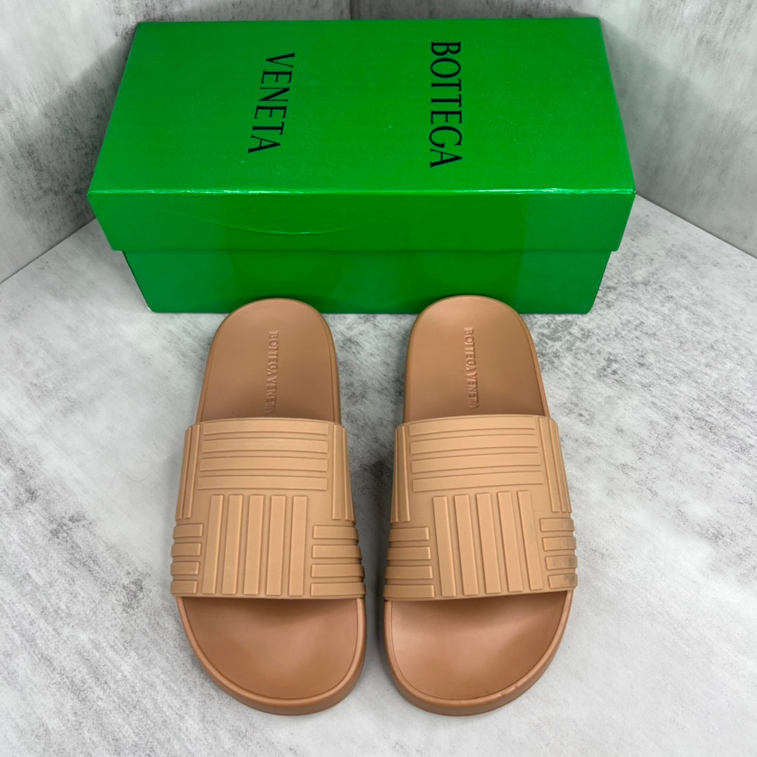 Bottega Veneta Slides "Camel"