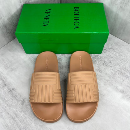 Bottega Veneta Slides "Camel"