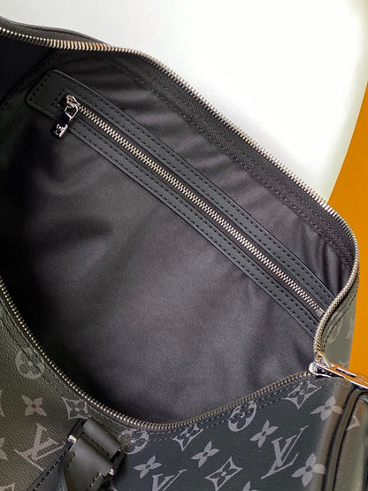 Louis Vuitton Keepall Bandoulière 55 Duffel Bag