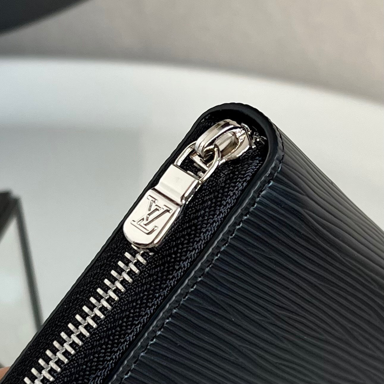 Louis Vuitton Zippy Wallet "Epi Leather"