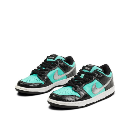 Nike Diamond Supply Co. x Dunk Low Pro SB "Tiffany"