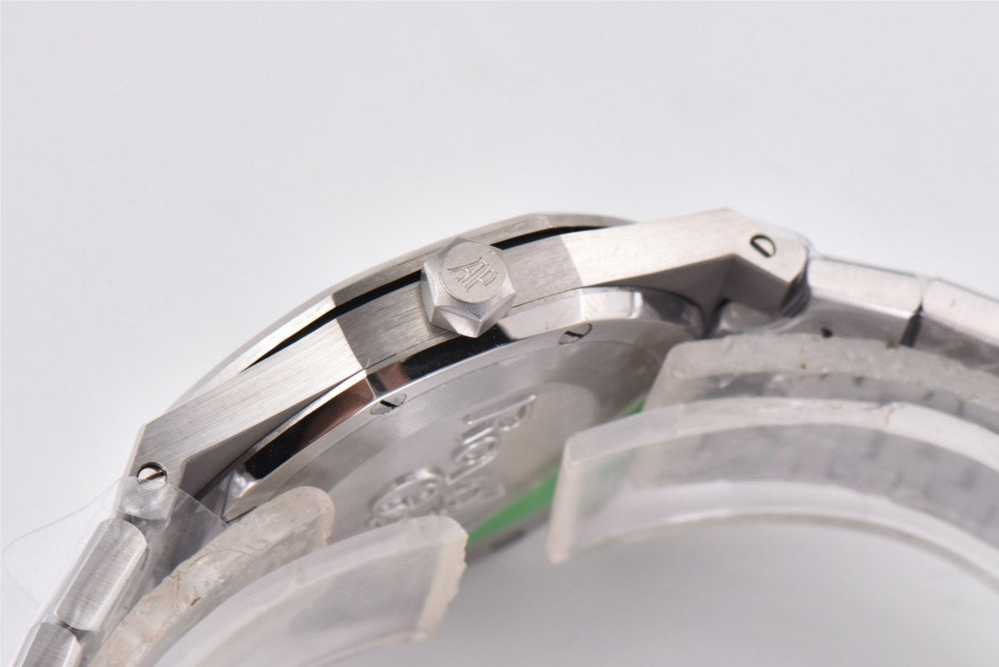 Audemars Piguet Royal Oak 33mm Black Dial