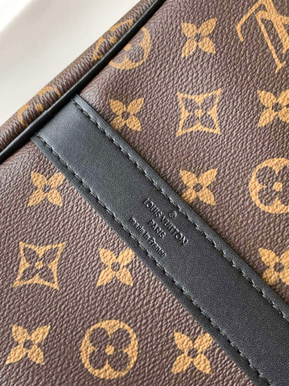Louis Vuitton Keepall Bandoulière 55