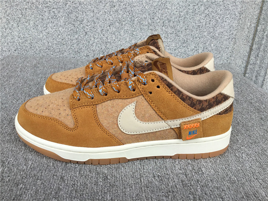 Nike Dunk Low SE "Teddy Bear Praline"