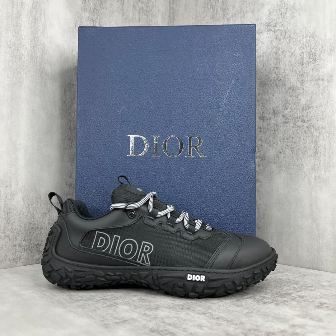 Dior B28 "Black"