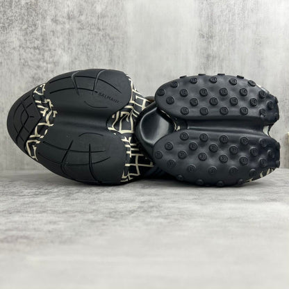 Balmain Unicorn "Black-White Print"