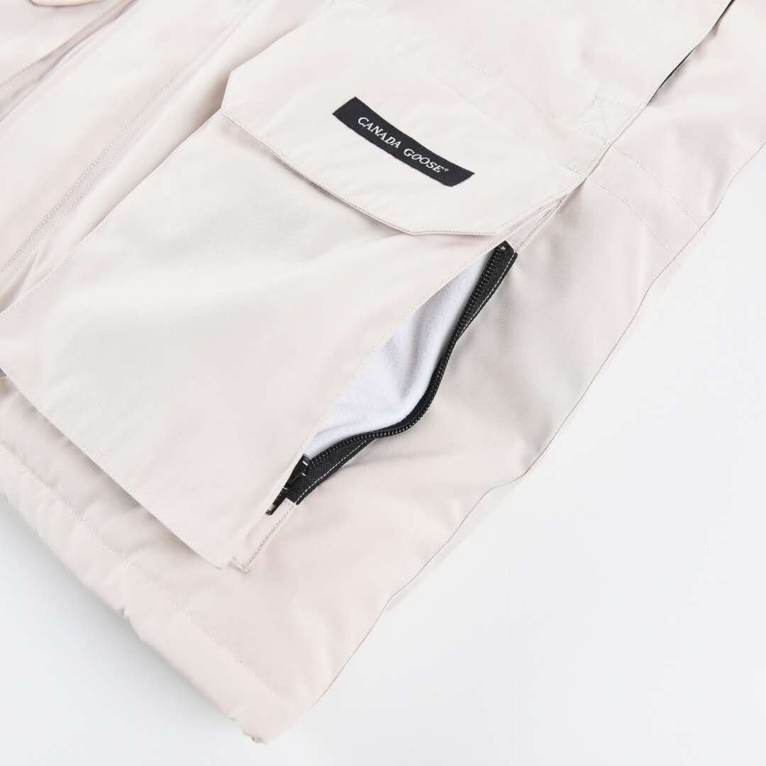 Canada Goose Expedition Down Jacket "White"