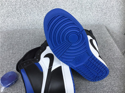 Air Jordan 1 Retro High OG "Royal Toe"