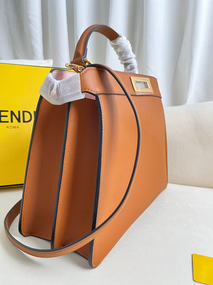 Fendi Peekaboo ISeeU Medium Bag