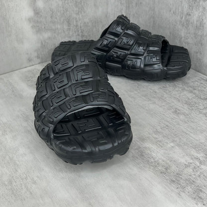 Fendi Cloud Slides "Black"