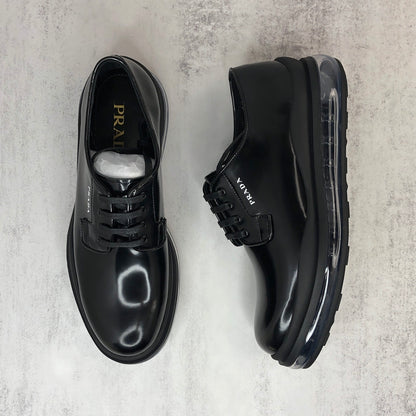 Prada Chaussures Derby