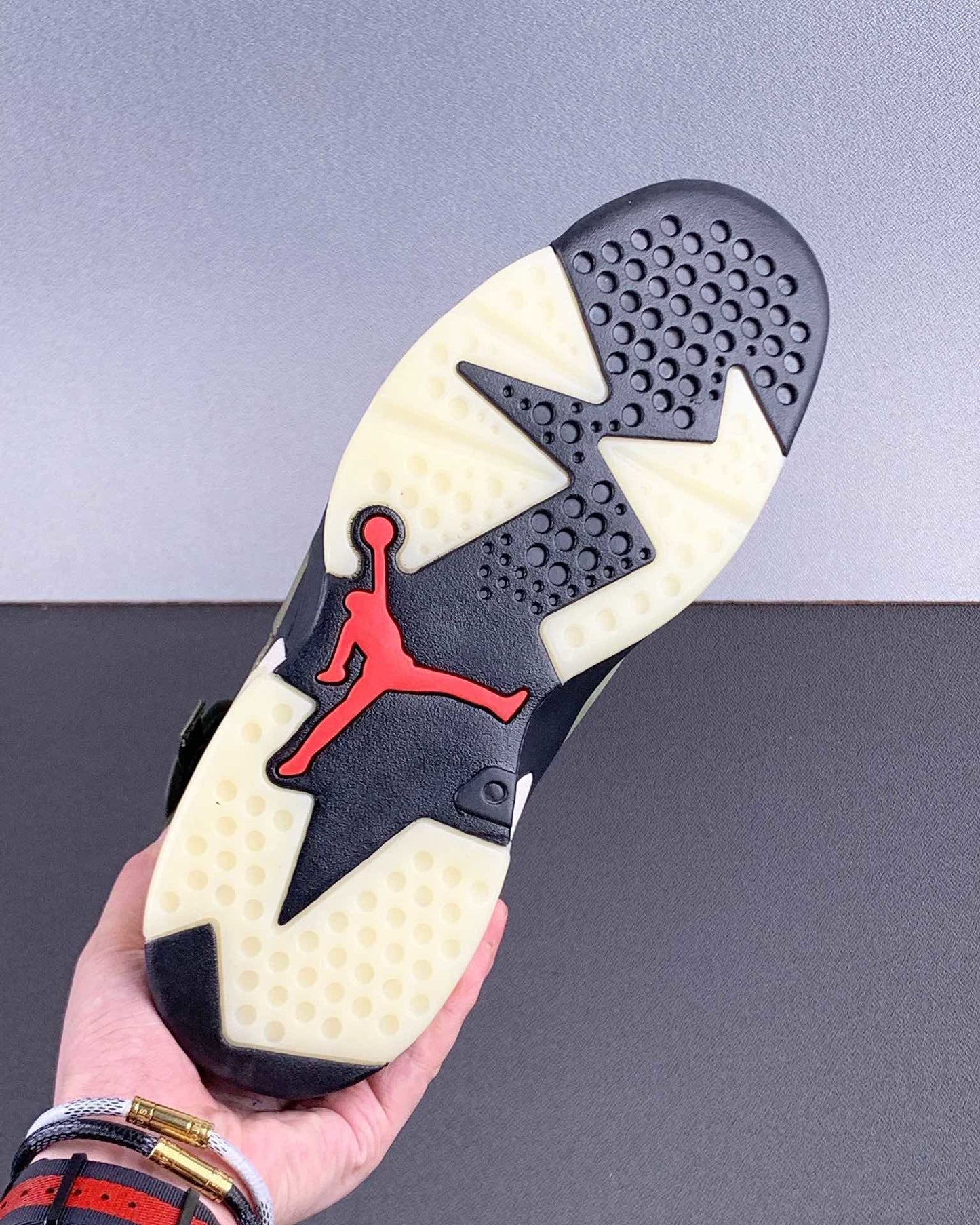 Travis Scott x Air Jordan 6 Retro "Cactus Jack"