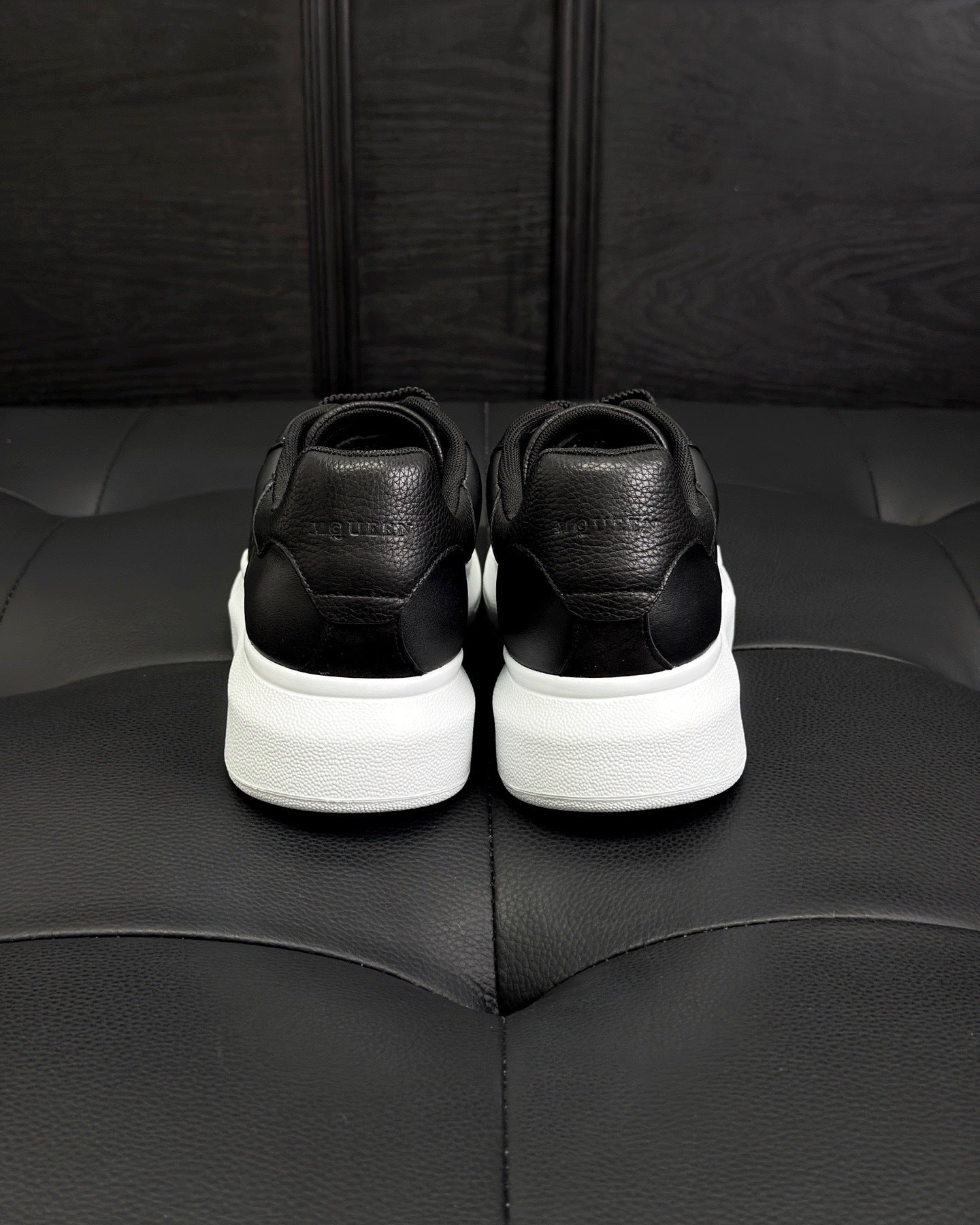 Alexander McQueen Oversized "Black"