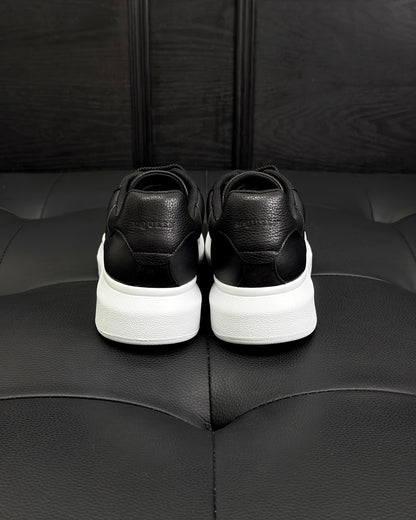 Alexander McQueen Oversized "Black"