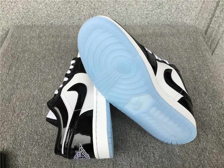 Air Jordan 1 Low SE "Concord"