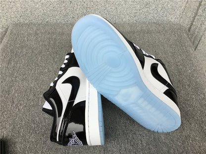 Air Jordan 1 Low SE "Concord"