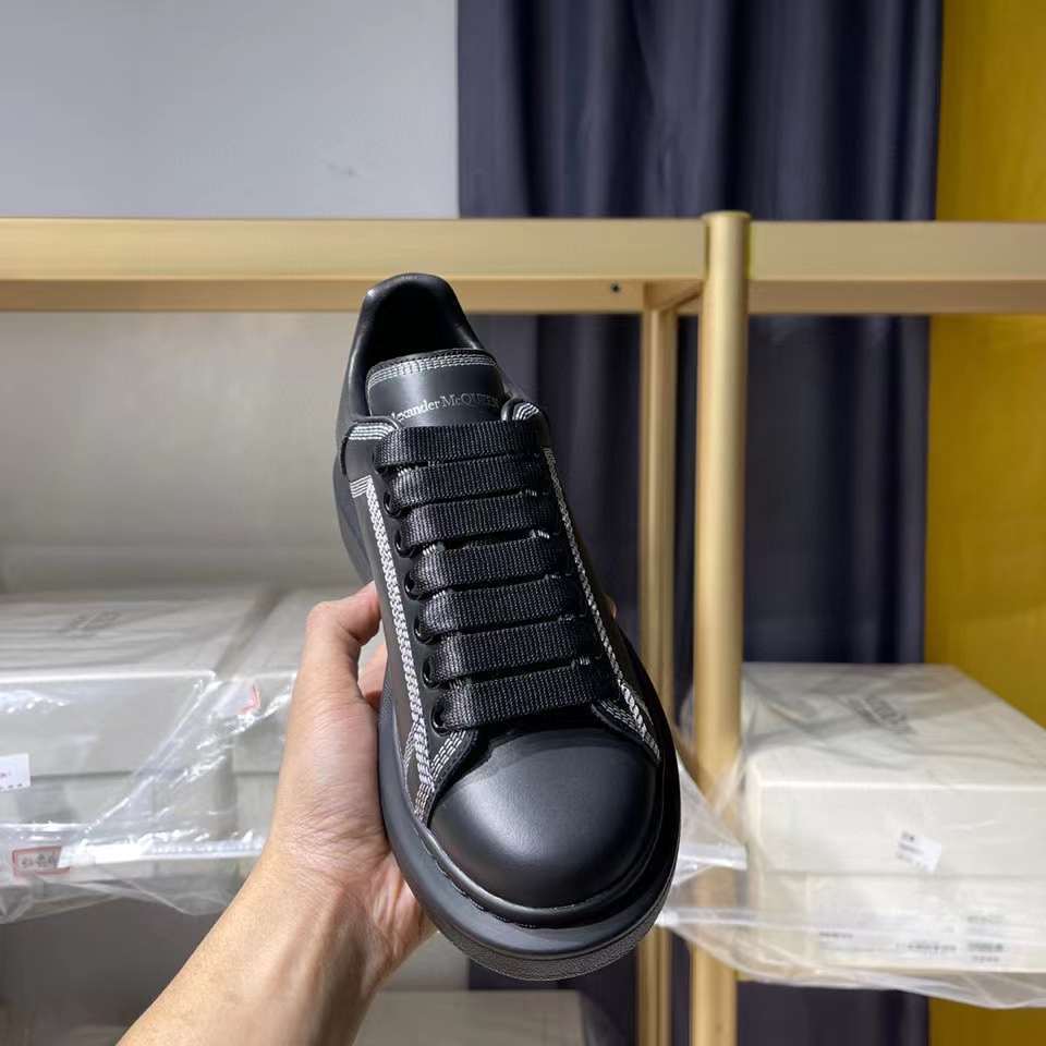 Alexander McQueen Oversized "Embroidered-Black-Silver"