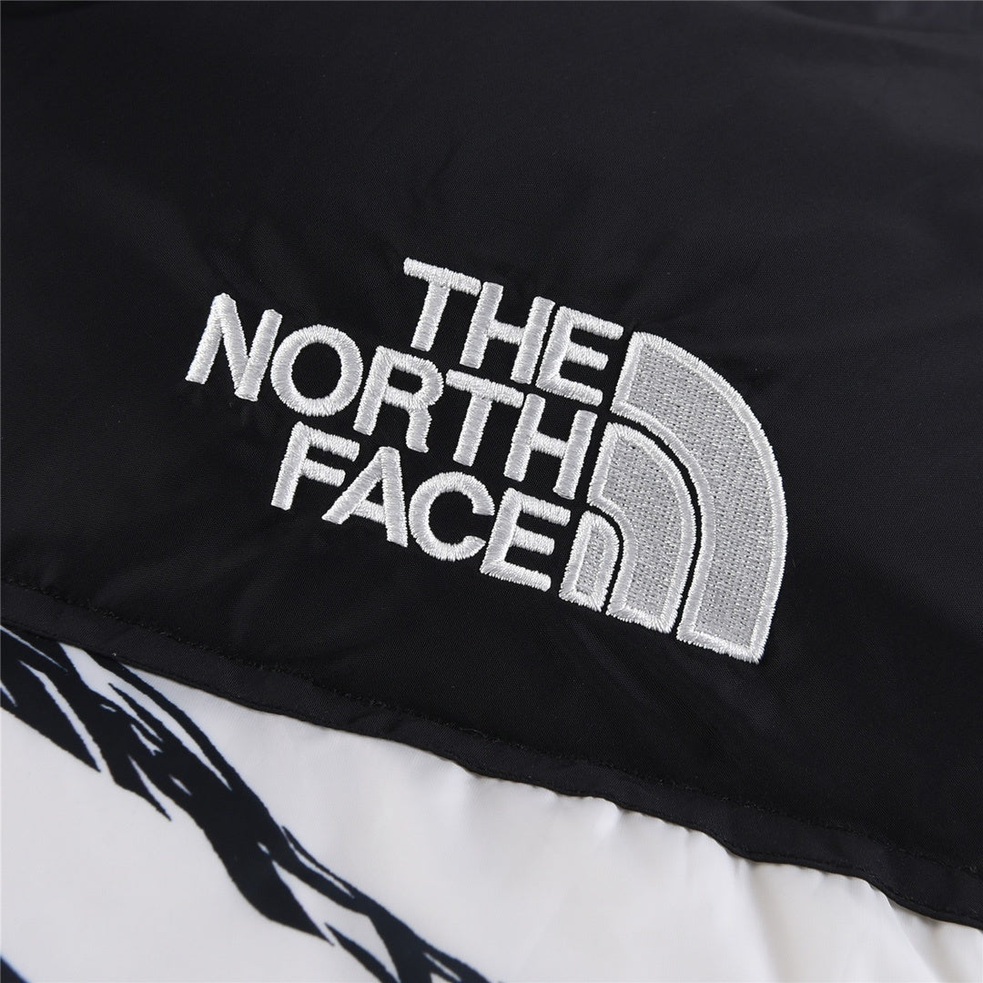 The North Face 700 Down Jacket "White Zebra"