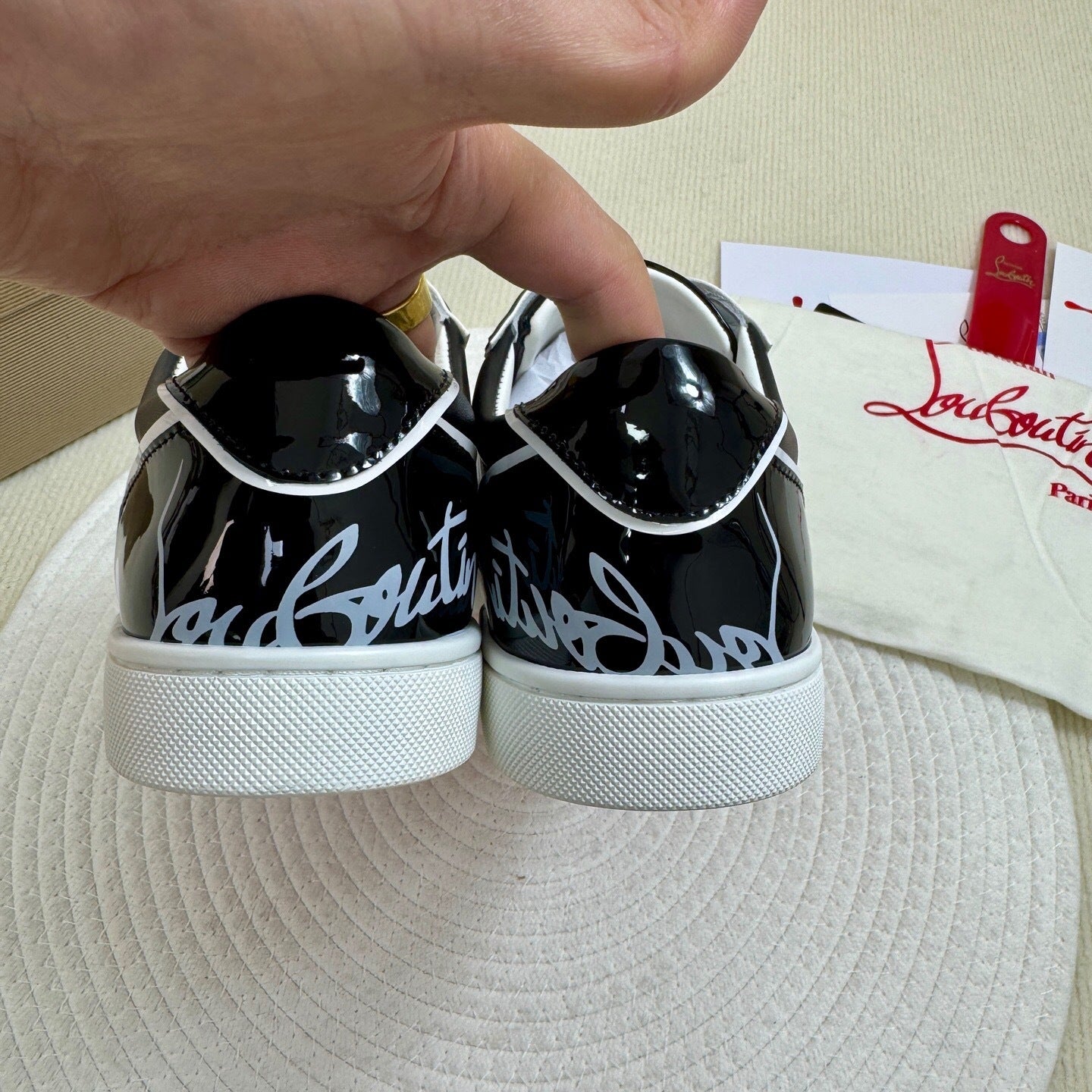 Christian Loubotuin Fun Viera Flat "Black-White"