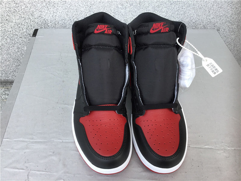 Air Jordan 1 Retro High OG "Banned-Bred"